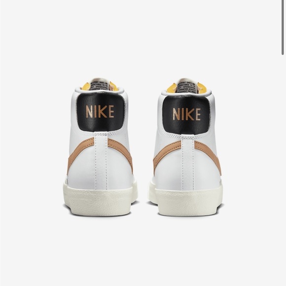 Brand New Nike Men’s Blazer Mid ‘77 Vintage Shoes (Men’s 10.5) BQ6806 125 - Picture 6 of 13